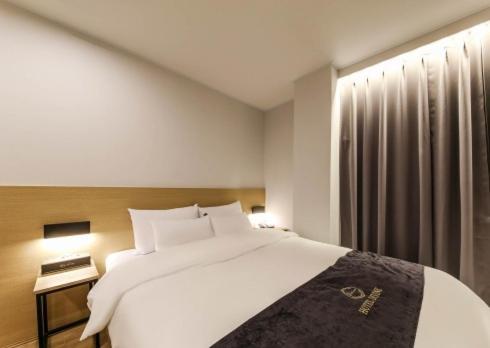 Gwangju Divine Hotel Gwangju Metropolitan City Room photo