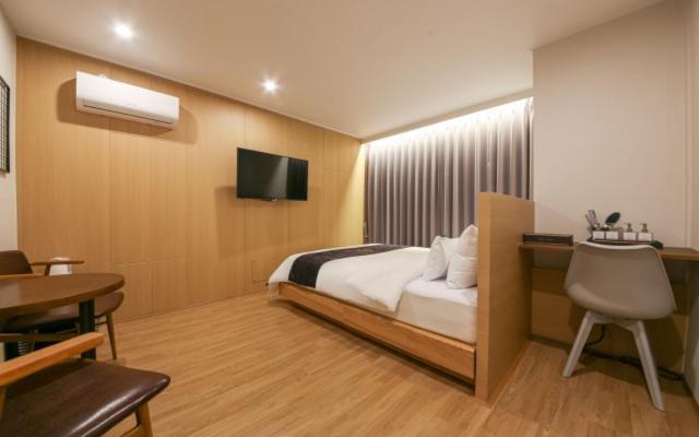 Gwangju Divine Hotel Gwangju Metropolitan City Room photo